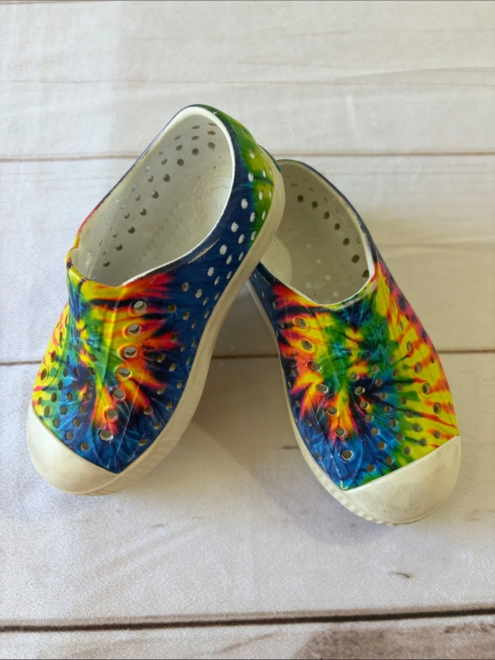 Native Kids Tie-Dye Slip-On Shoes